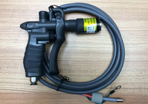 SL-004C�x���L��