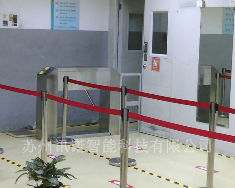 ��ͨ��ESD�T��